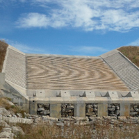 New open access publication about wedge-shaped blocks for dam protection