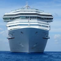 OCEAN project: a collaborative data sharing platform supporting enhanced situation awareness to reduce the risk of collision during navigation