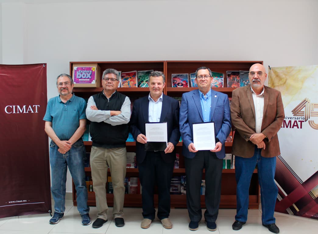 Foto de grupo en el CIMAT.